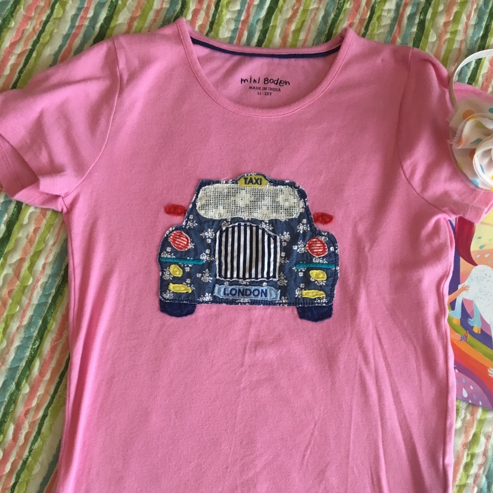 Adorable Mini Boden Appliqué Tee